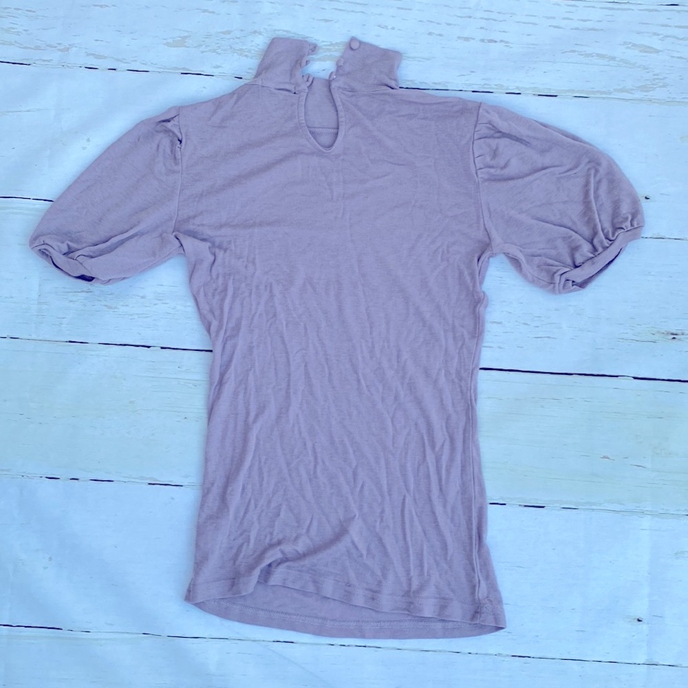 ⭐️ 2/$25 ⭐️ Gap cuff sleeve high neck shirt - Picture 2 of 2